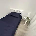 Single Ensuite Room