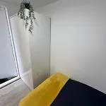 Single Ensuite Room